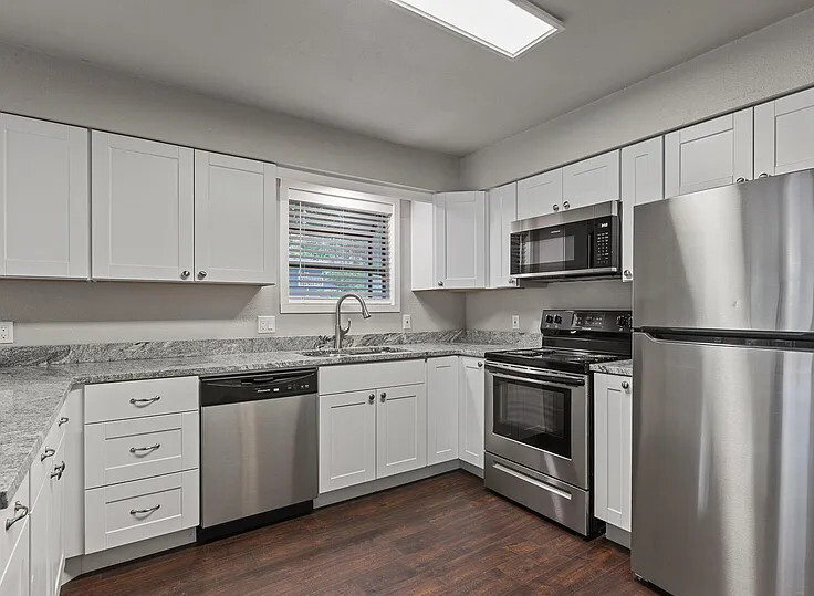 White-room-kitchen White-room-kitchen